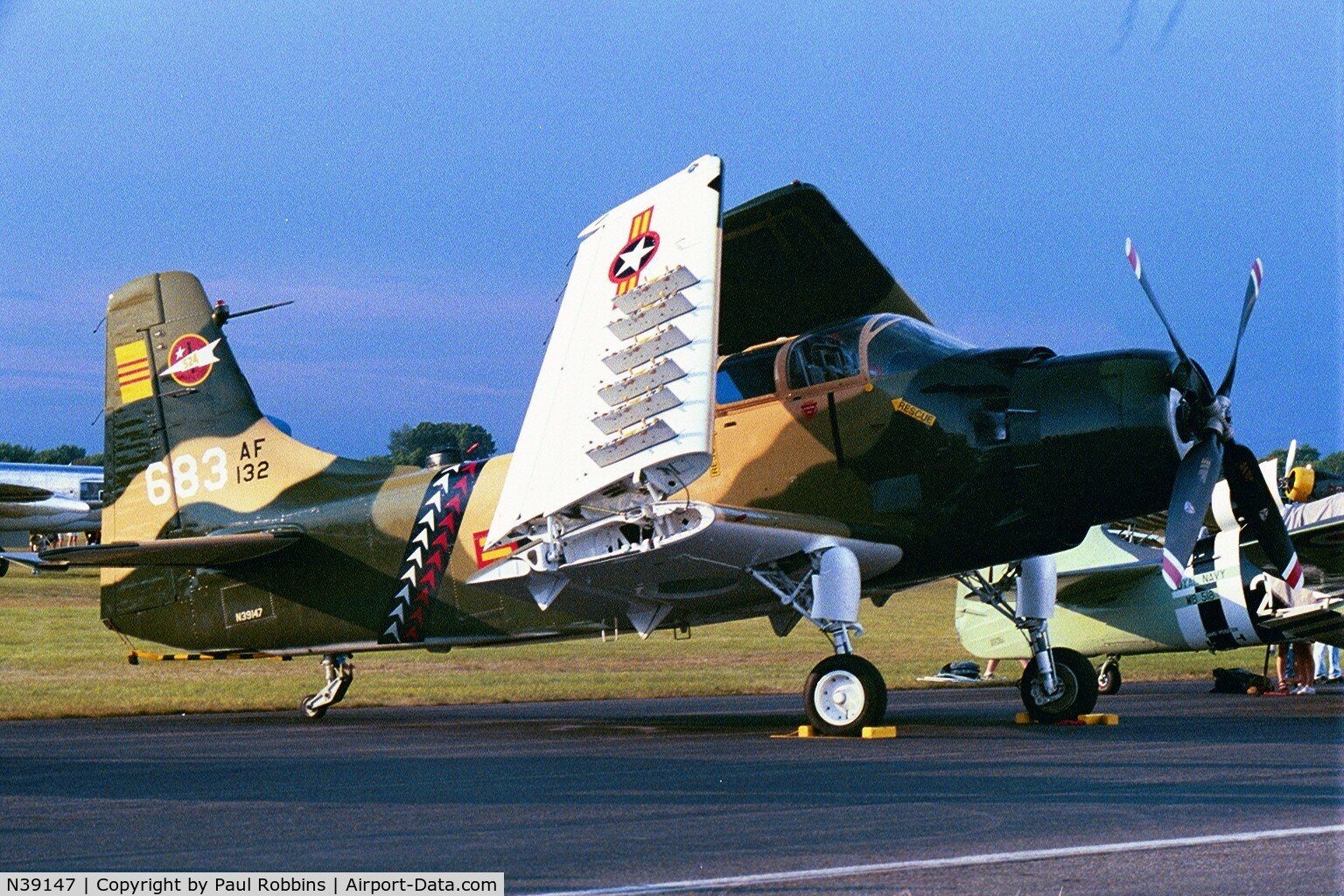 N39147, Douglas AD-5 (A-1E) Skyraider C/N 9540, OSHKOSH 2003