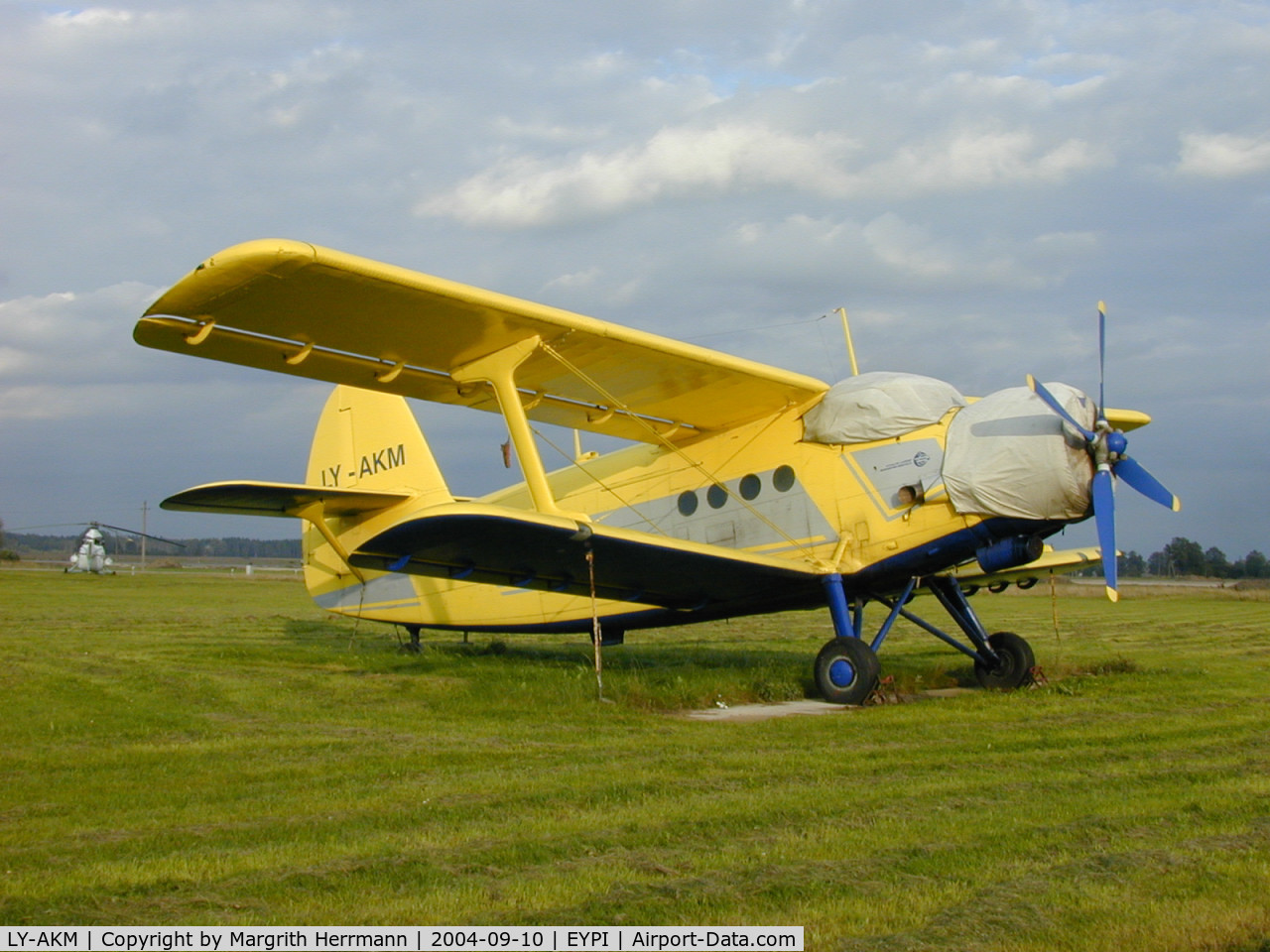 LY-AKM, Antonov An-2 C/N 1G85-44, Antonov 2 at Istra