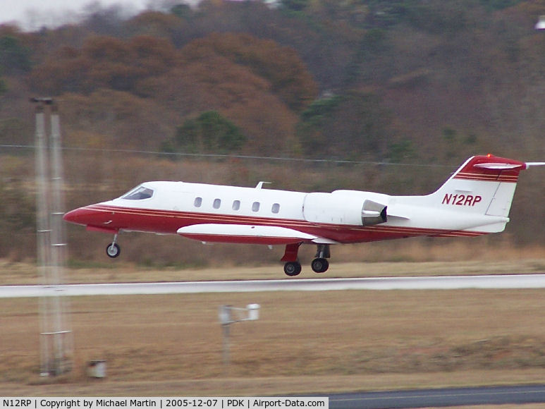 N12RP, 1980 Gates Learjet 35A C/N 278, Taxing to Runway 2R