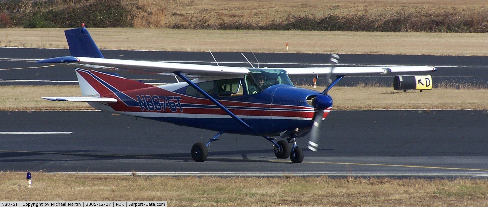 N8875T, 1960 Cessna 182C Skylane C/N 52775, Taxing to Runway 2R