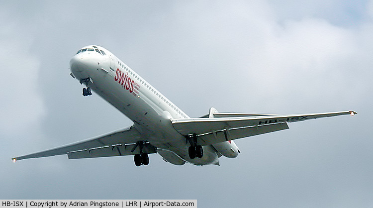 HB-ISX, 1989 McDonnell Douglas MD-83 (DC-9-83) C/N 49844, Swiss International Airlines McDonnell Douglas MD-83 on the approach to London (Heathrow) Airport (UK) June 2003