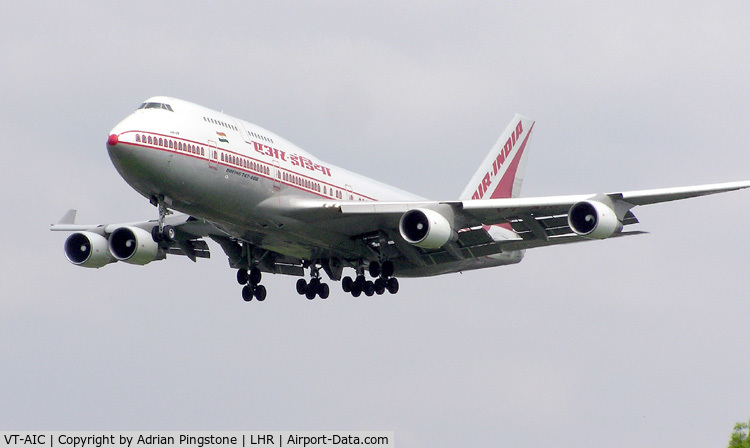 VT-AIC, 1989 Boeing 747-4B5 C/N 24198, Air India Boeing 747-400 (VT-AIC) landing at London (Heathrow) Airport, May 2004