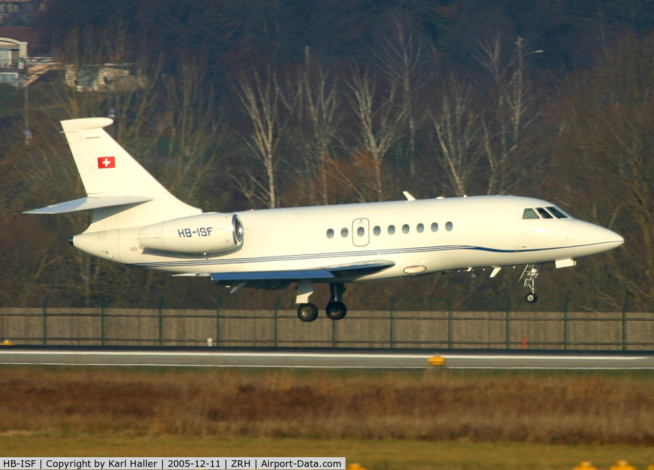 HB-ISF, 1996 Dassault Falcon 2000 C/N 026, sohrt final on RWY 14 in Zurich, Switzerland