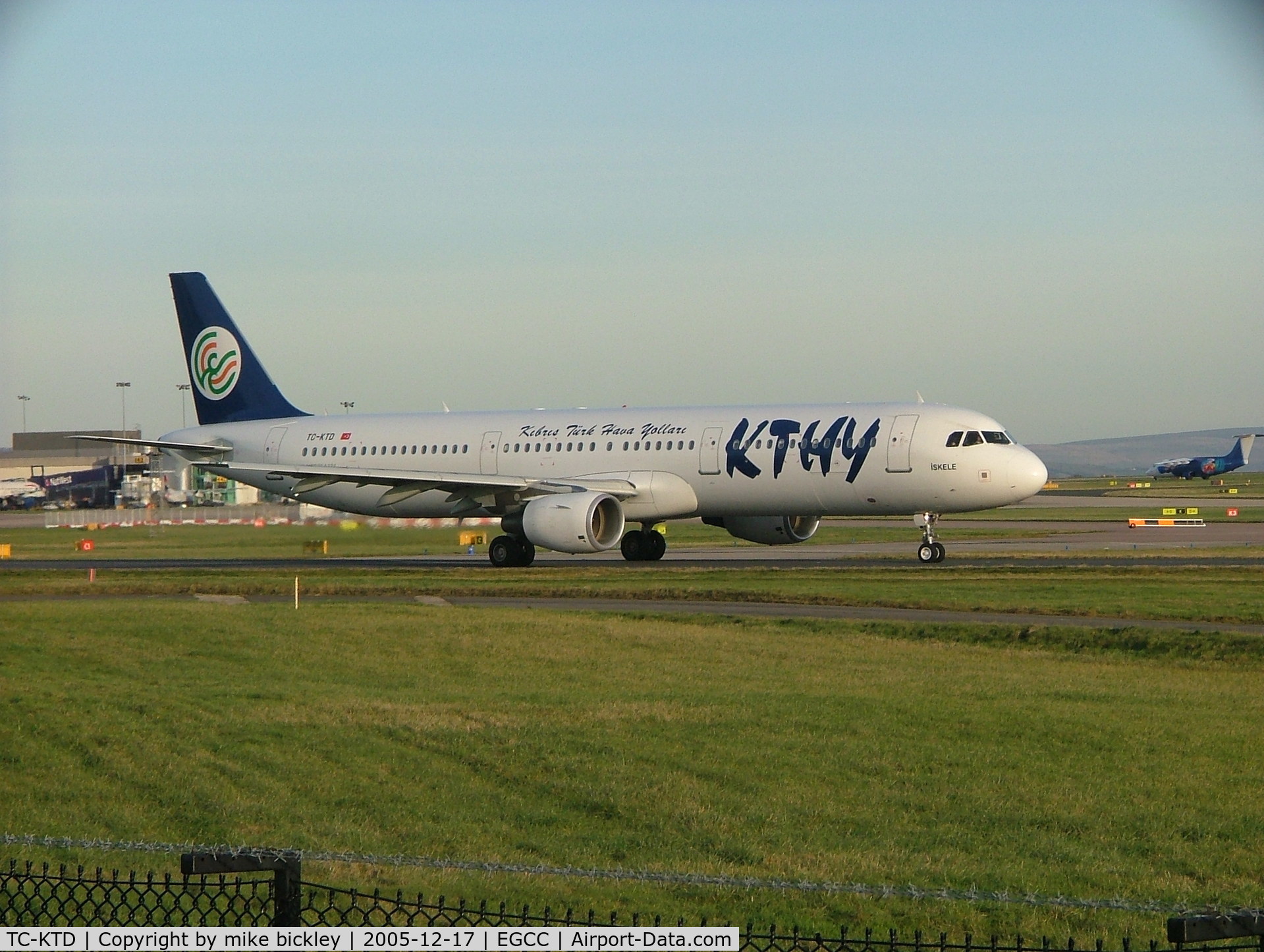 TC-KTD, 2003 Airbus A321-211 C/N 2117, TAXI TO DEPART