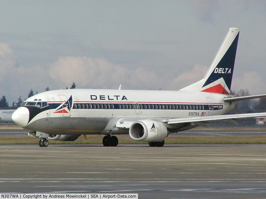 N307WA, 1986 Boeing 737-347 C/N line-num 1218, Delta Airlines Boeing 737 at Seattle-Tacoma International Airport