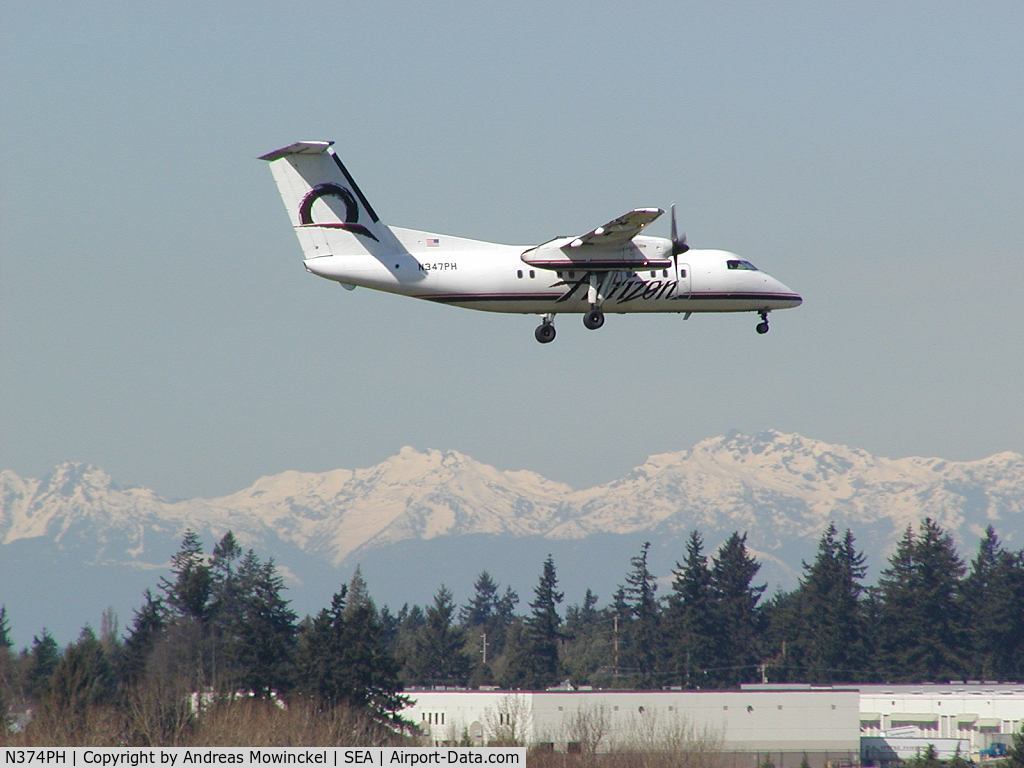 N374PH, 1999 Bombardier DHC-8-202 Dash 8 C/N 528, Horizon Dash 8 at Seattle-Tacoma International Airport.