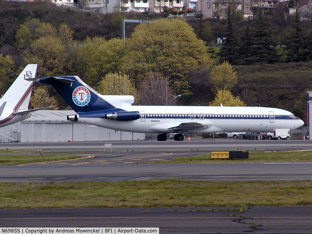 N698SS, 1977 Boeing 727-223 C/N 21369, B727 of Southwest Sports Aviation, with Texas Rangers scheme