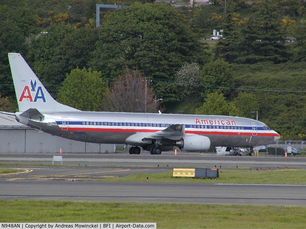 N948AN, 2000 Boeing 737-823 C/N 30086, American Airlines B737 at Boeing Field