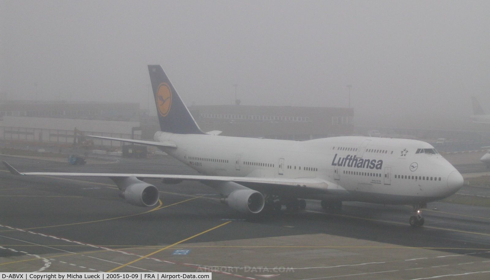 D-ABVX, 1999 Boeing 747-430 C/N 29868, A foggy day in Frankfurt/Main