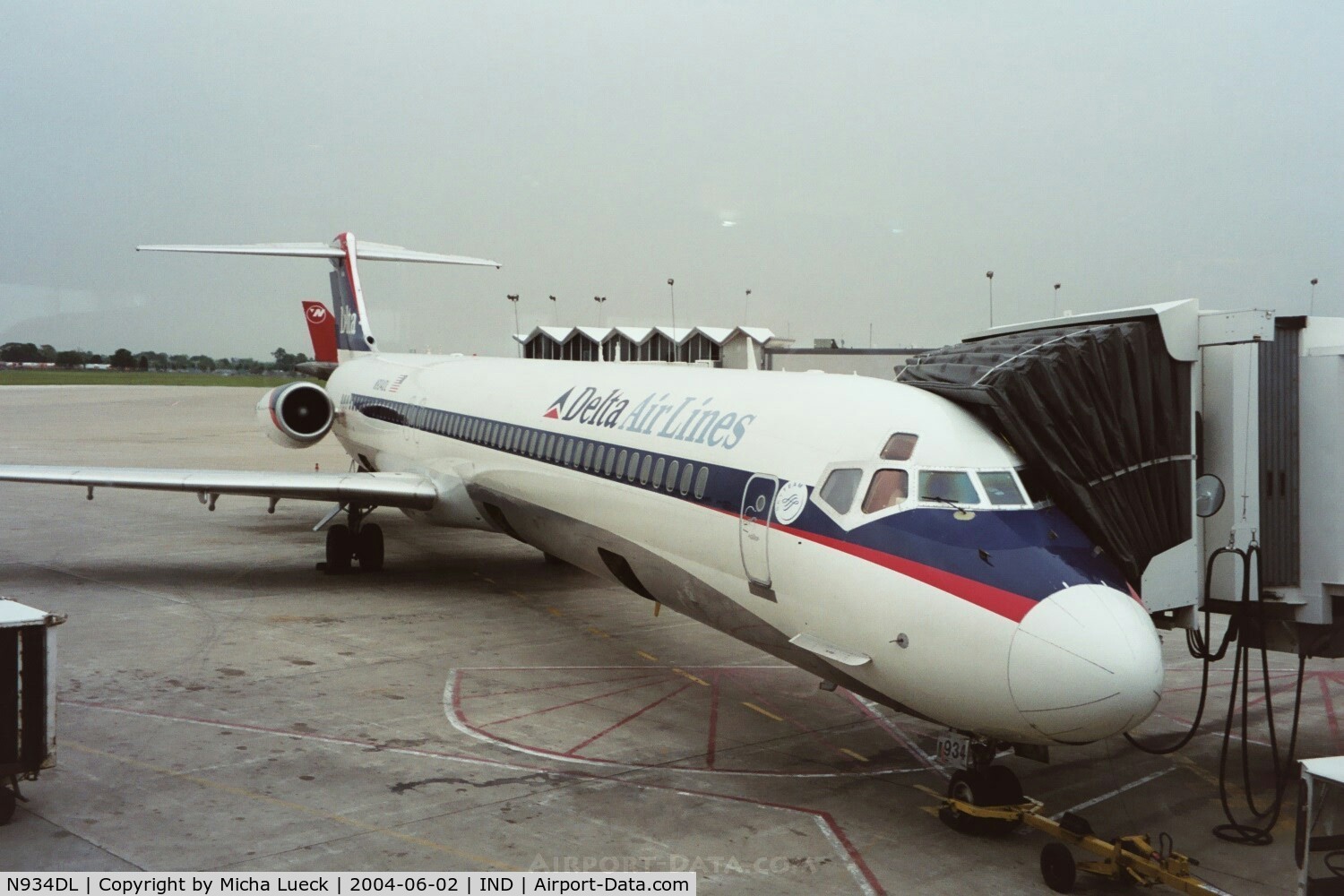 N934DL, 1989 McDonnell Douglas MD-88 C/N 49721, Delta's MD88 at Indianapolis