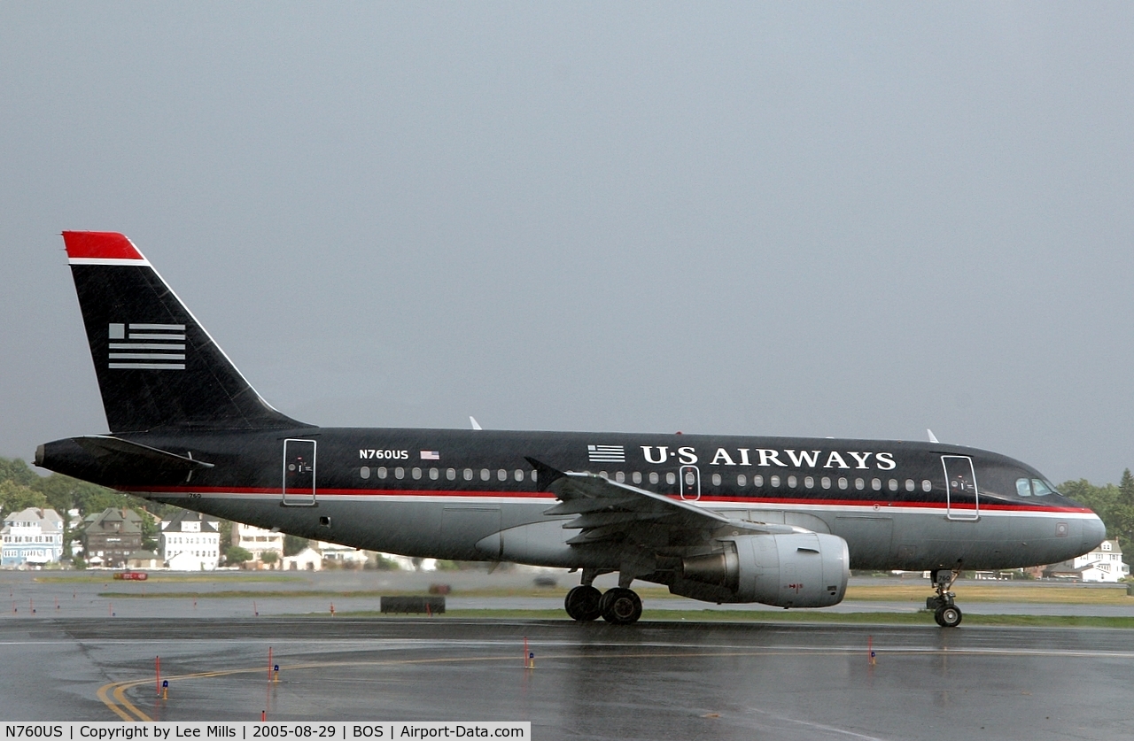 N760US, 2000 Airbus A319-112 C/N 1354, Taking off in a thunderstorm in BOS
