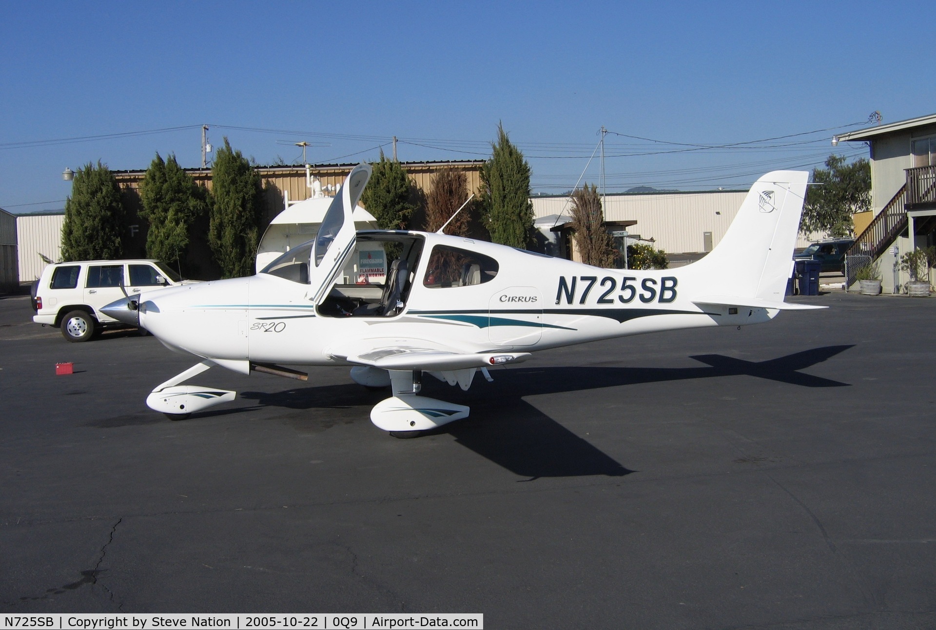N725SB, Cirrus SR20 C/N 1363, Sanda Aviation 2000 Cirrus Design SR20 in full sun at Sonoma Airpark, CA