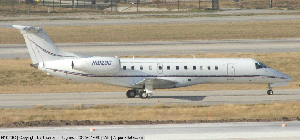N1023C, 2001 Embraer ERJ-135LR (EMB-135LR) C/N 145550, Conoco Phillips EMB135LR-IAH