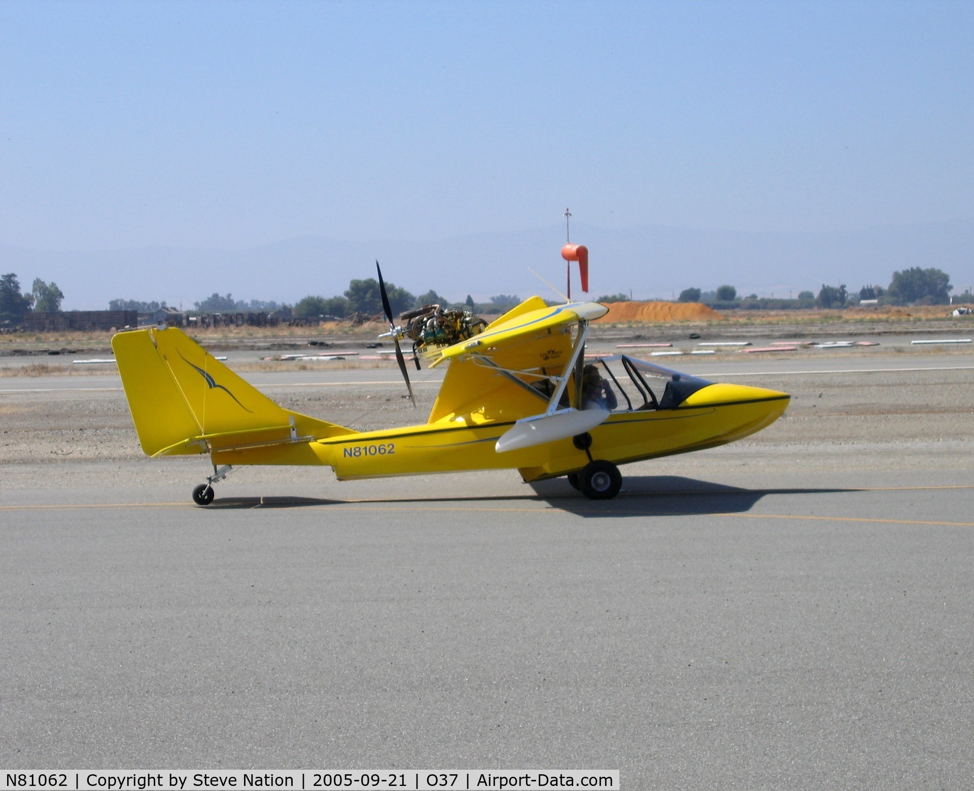 N81062, 2004 Progressive Aerodyne Searey C/N 1DK353C, 2004 Progressive Aerodyne Sea Ray homebuilt taxying at Haigh Field, Orland, CA