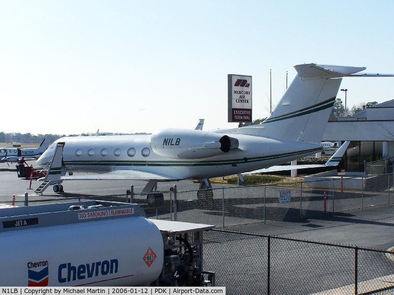 N1LB, 2008 Gulfstream Aerospace GV-SP (G550) C/N 5195, Parked at Mercury Air Center PDK