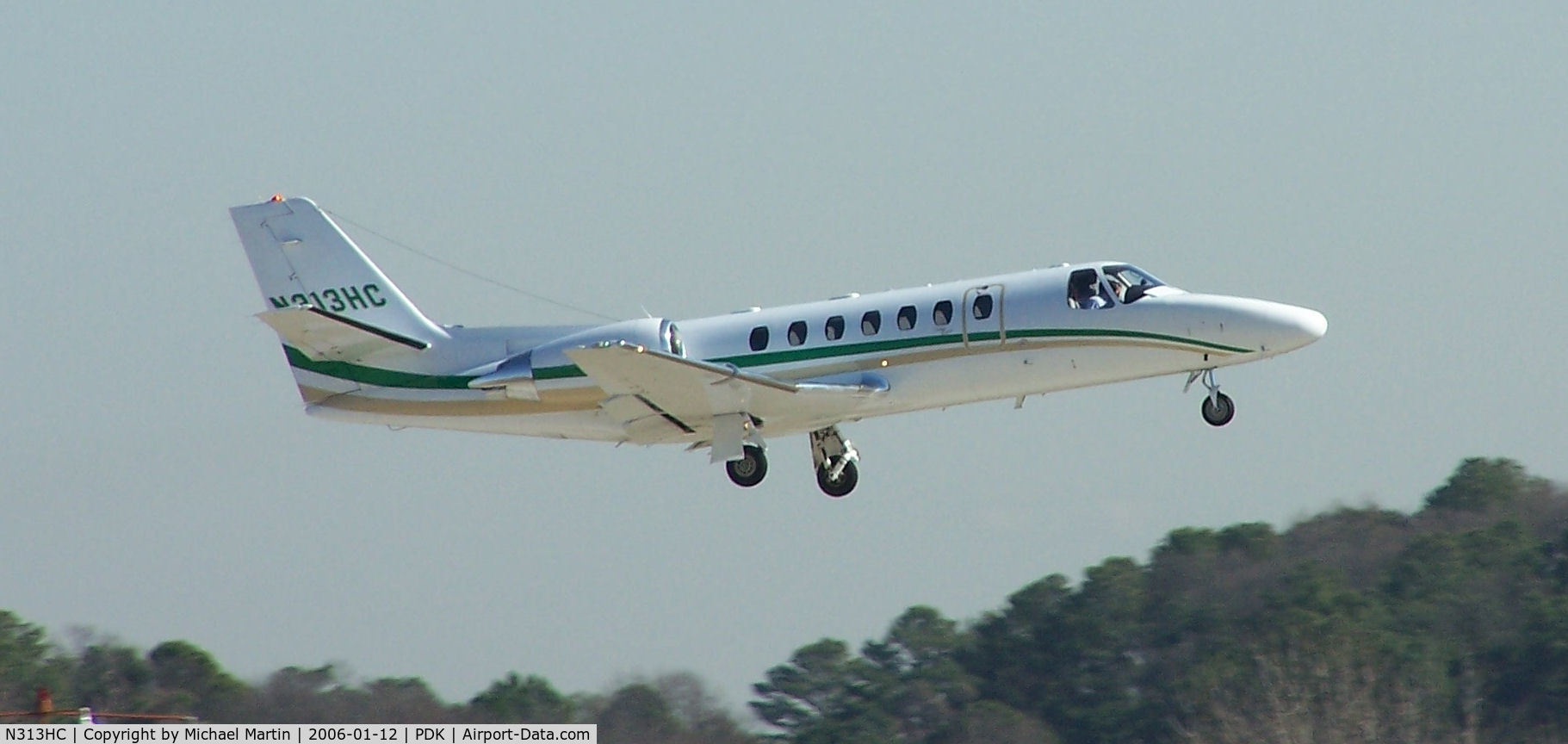 N313HC, 2002 Cessna 560 C/N 560-0603, Departing PDK on 20L