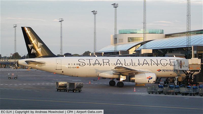 EC-ILH, 2002 Airbus A320-232 C/N 1914, Spanair is promoting the Star Alliance with this A320.