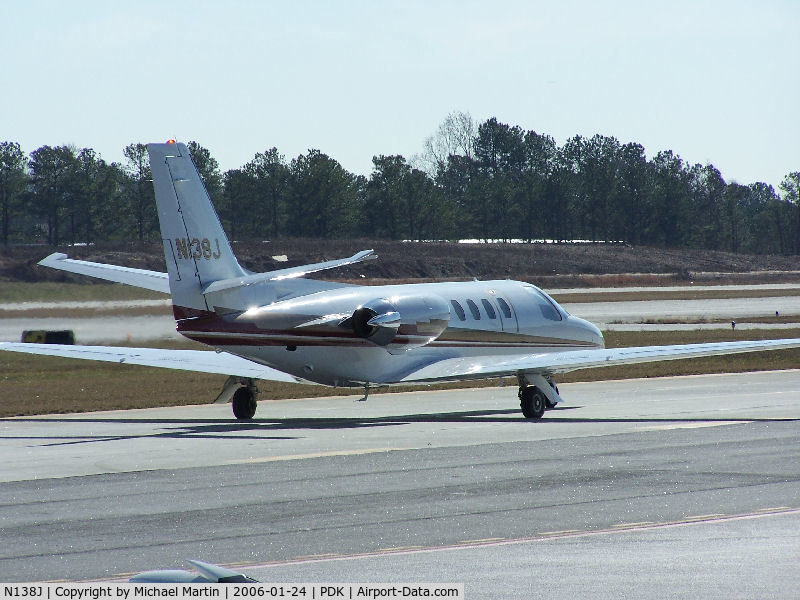 N138J, 1980 Cessna S550 Citation IIS C/N S550-0118, Taxing to Runway 2R
