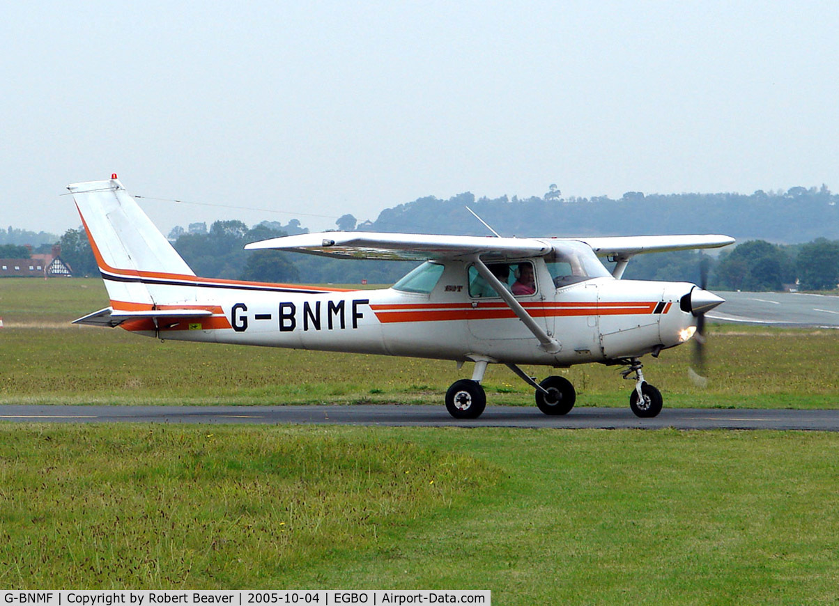 G-BNMF, 1982 Cessna 152 C/N 152-85563, Cessna 152 II (Halfpenny Green)