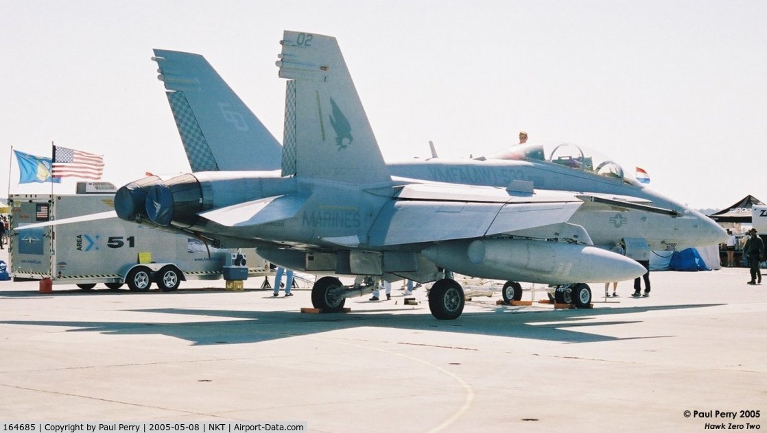 164685, McDonnell Douglas F/A-18D Hornet C/N 1118/D098, One of the Hawks' recon Hornets