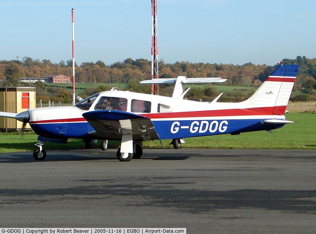 G-GDOG, 1976 Piper PA-28R-200 Cherokee Arrow C/N 28R-7635227, Piper PA-28R 200 Cherokee Arrow II