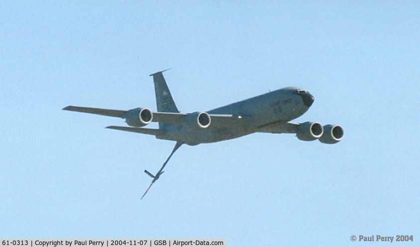 61-0313, 1961 Boeing KC-135R Stratotanker C/N 18220, Resident refuelers with their business end hanging out