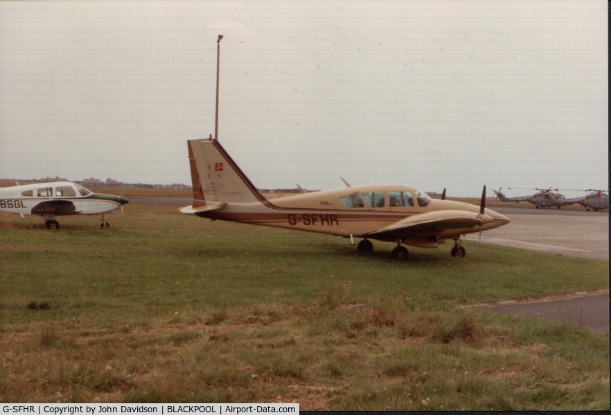 G-SFHR, 1980 Piper PA-23-250 Aztec F C/N 27-8054041, Piper Aztec
