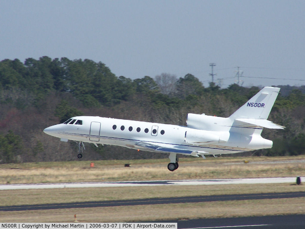N500R, 2002 Dassault Mystere Falcon 50 C/N 323, Departing PDK - Starting to rotate gear.