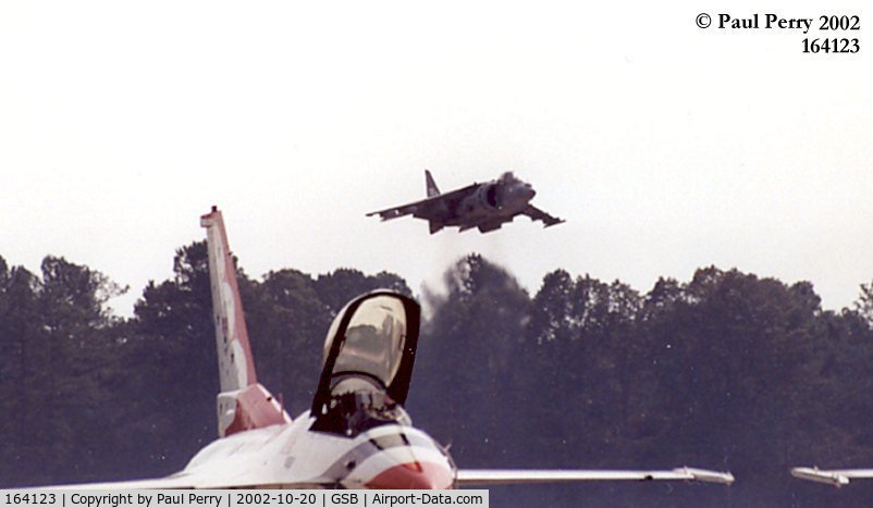 164123, McDonnell Douglas AV-8B Harrier II C/N 199, The Marines always show off the Harrier to great effect