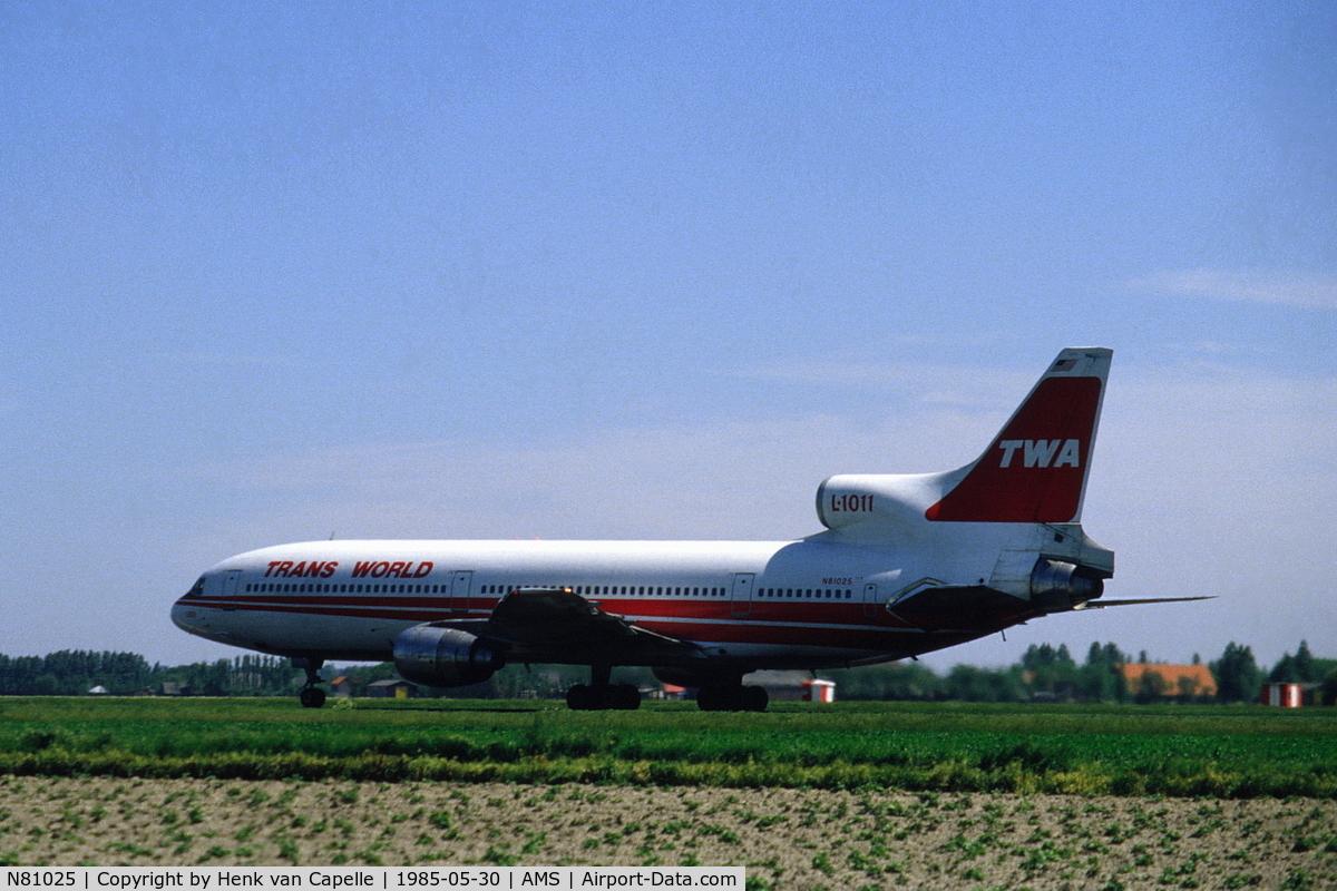 N81025, Lockheed L-1011-385-1-15 TriStar 100 C/N 193B-1098, TWA Lockheed triStar at Schiphol airport.