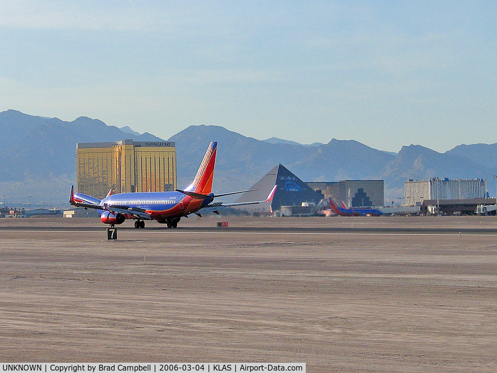 UNKNOWN, Boeing 737 C/N Unknown, Southwest Airlines / Should have waited a split second longer to snap this frame