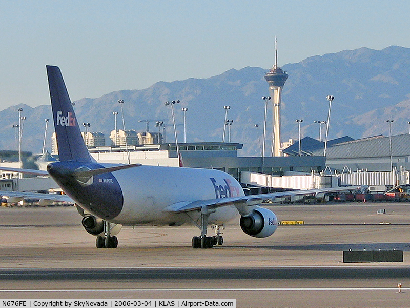 N676FE, 1998 Airbus A300F4-605R C/N 790, Federal Express - 'FedEx' / 1998 Airbus Industrie A300F4-605R / Showdown with the Strathospere.