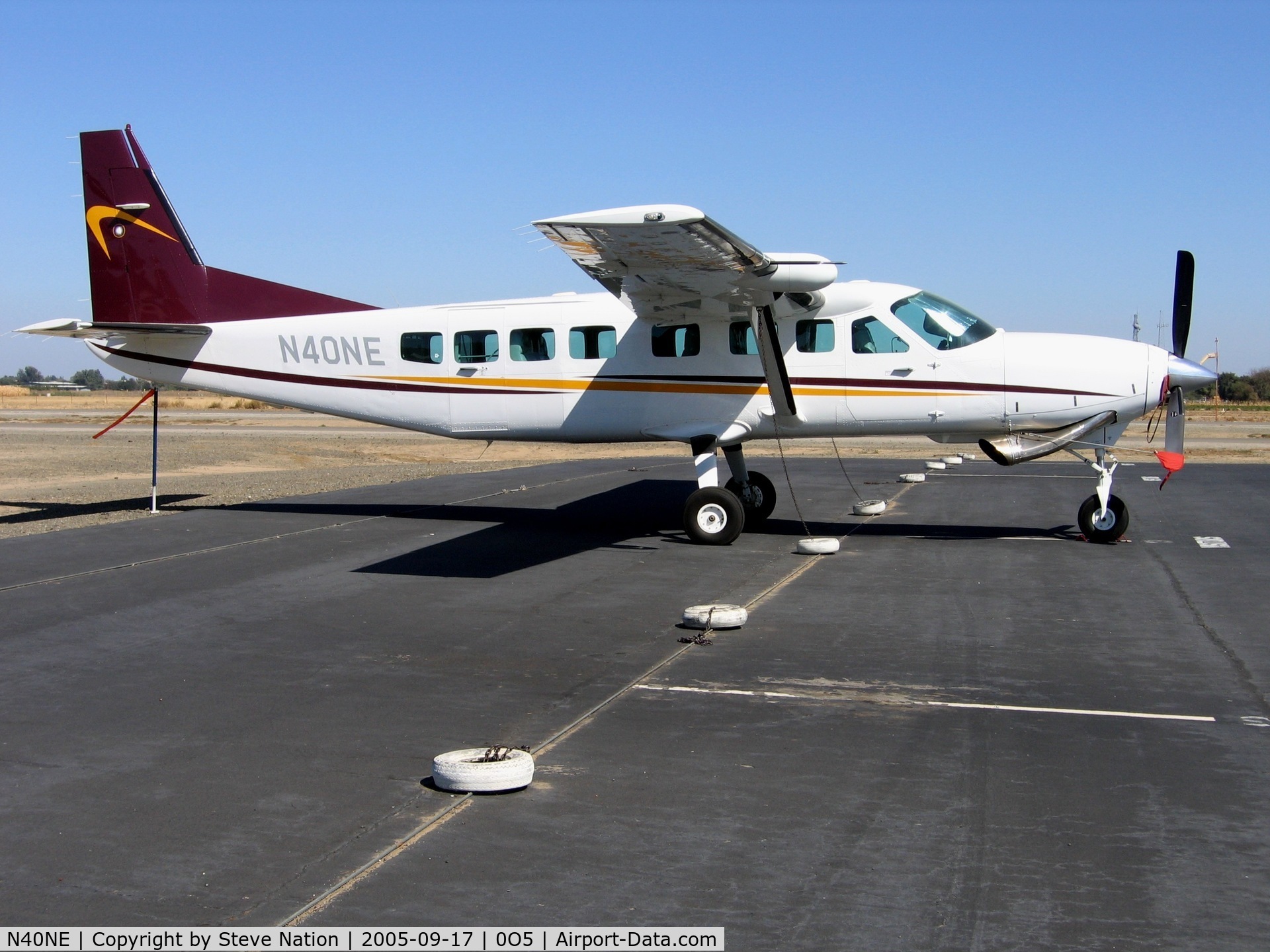 N40NE, 2000 Cessna 208B Grand Caravan C/N 208B0874, 2000 Cessna 208B @ University Airport (Davis), CA