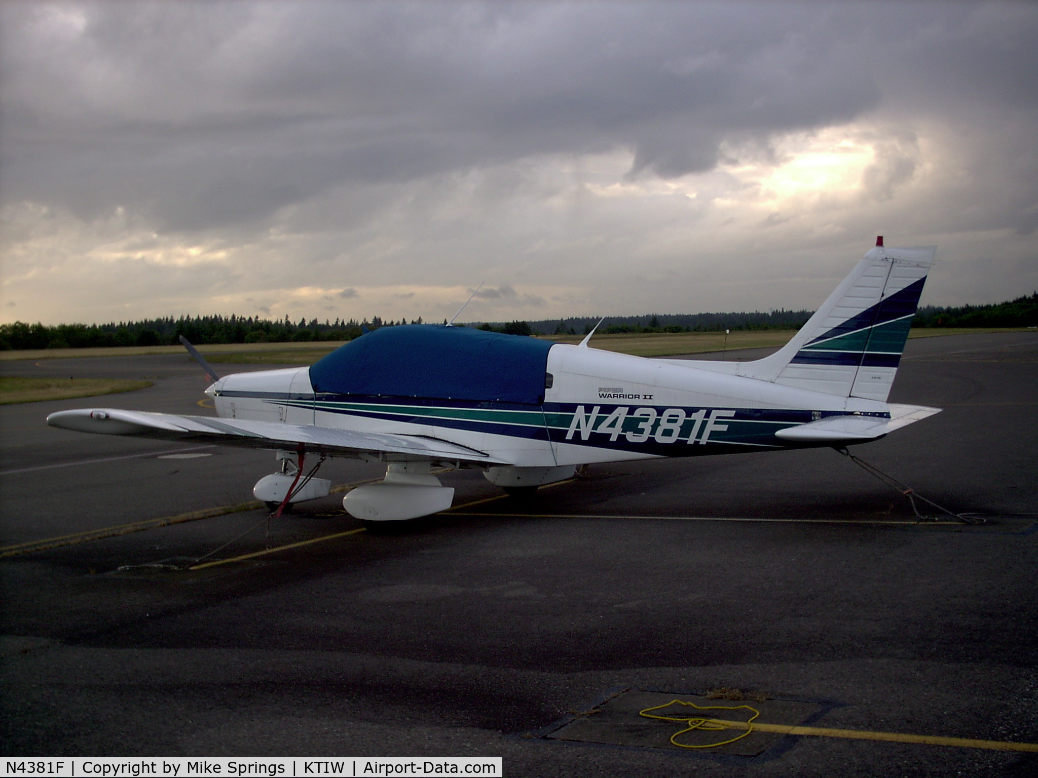 N4381F, Piper PA-28-161 C/N 28-8516015, taken at TIW