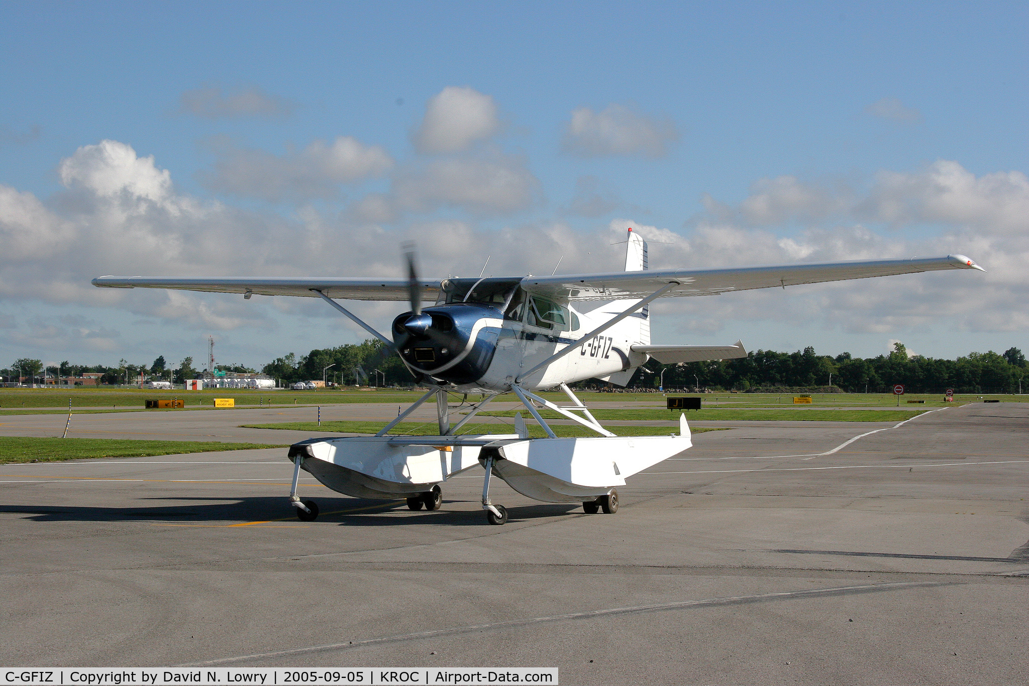 C-GFIZ, 1980 Cessna A185F Skywagon 185 C/N 18504059, C-GFIZ a KROC.