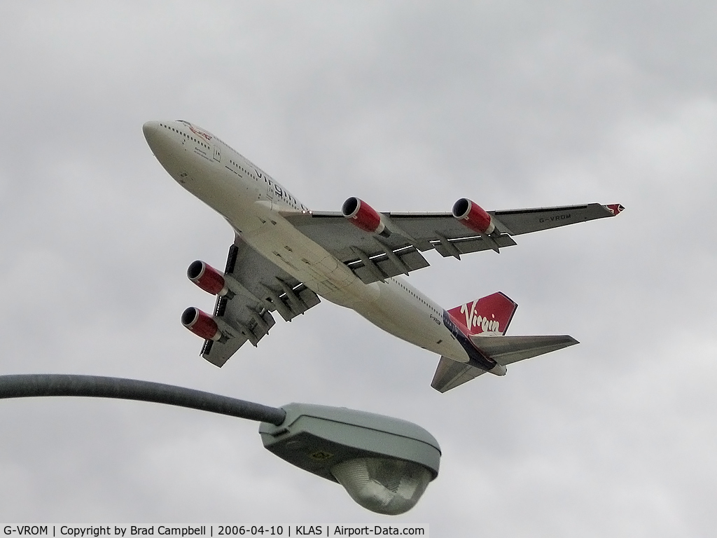 G-VROM, 2001 Boeing 747-443 C/N 32339, Virgin Atlantic - 'Barbarella' / 2001 Boeing Company BOEING 747-443 / Don't you hate it when digital camera's delay the shutter.