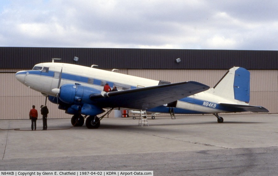 N84KB, Douglas DC3C C/N 9040, modified DC-3, ex C-47A 42-32814, R4D-1 37670