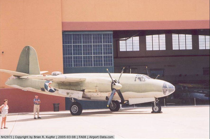 N4297J, 1940 Martin B-26 Marauder C/N 40-1464, B-26 Marauder in front of hangar