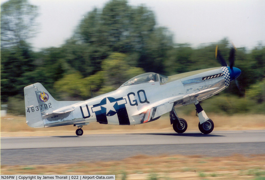 N26PW, 1944 North American P-51D Mustang C/N 122-31427 (44-63701), Columbia Father's Day Fly-in