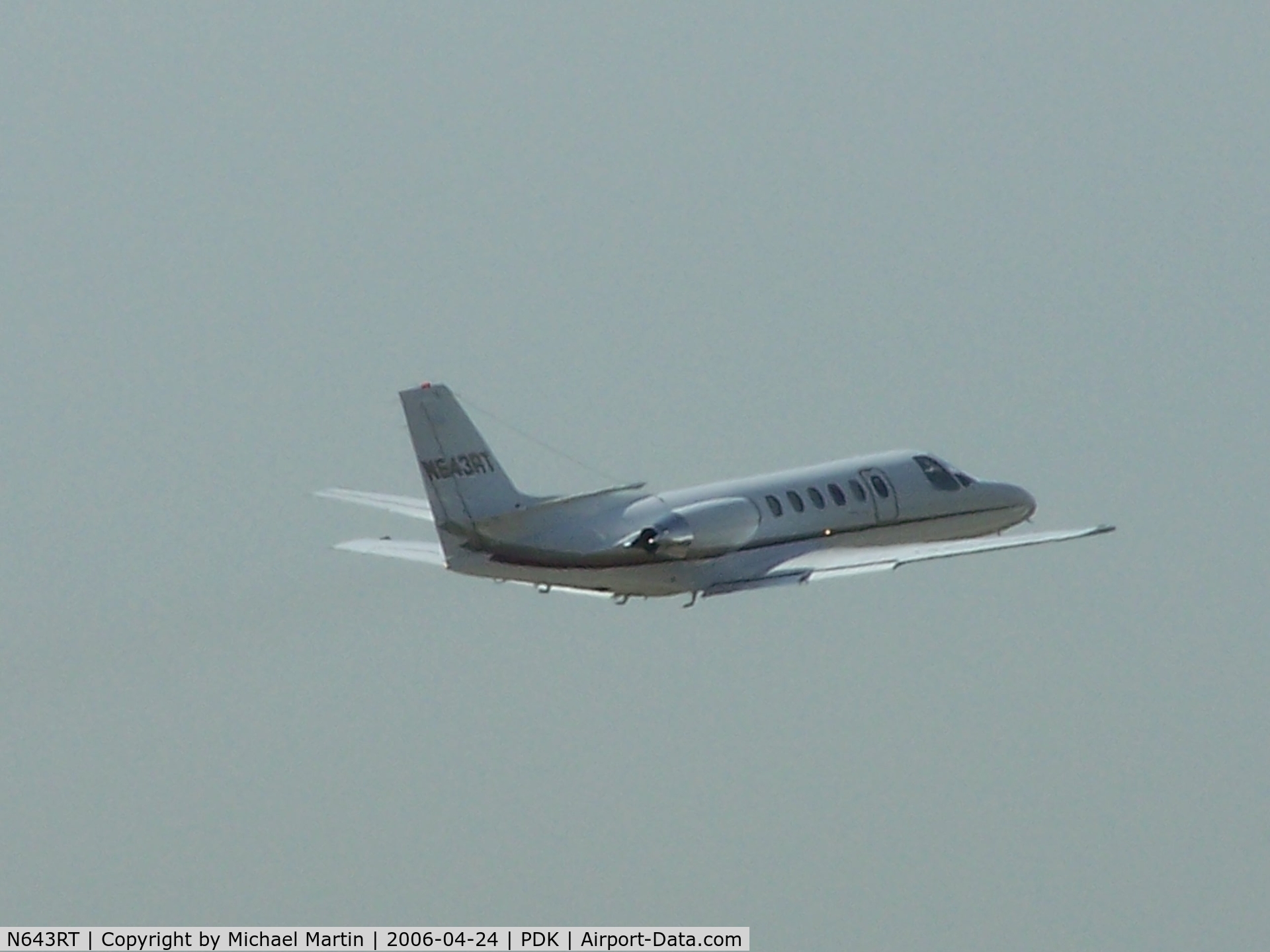 N643RT, 1989 Cessna 560 Citation V C/N 560-0019, Departing PDK - Gear Up!