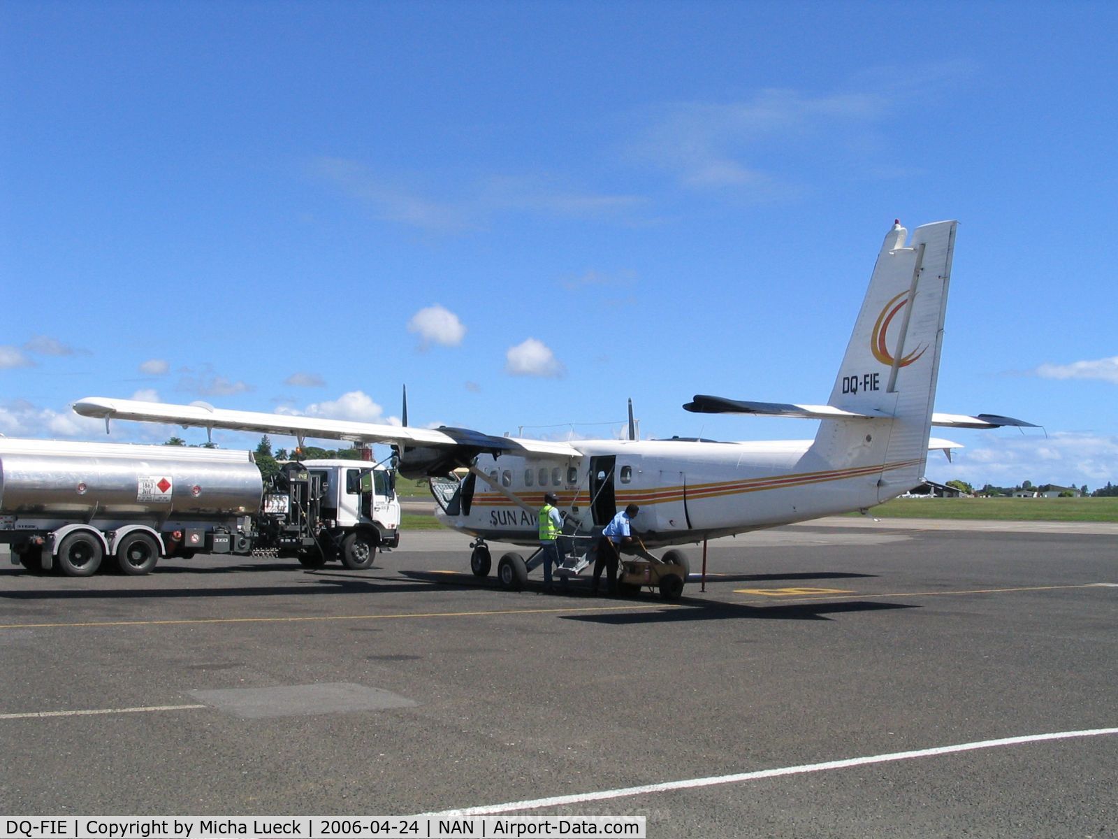 DQ-FIE, 1992 De Havilland Canada DHC-6-300 Twin Otter C/N 660, Seconds before boarding for the flight from Nadi to Taveuni via Savusavu