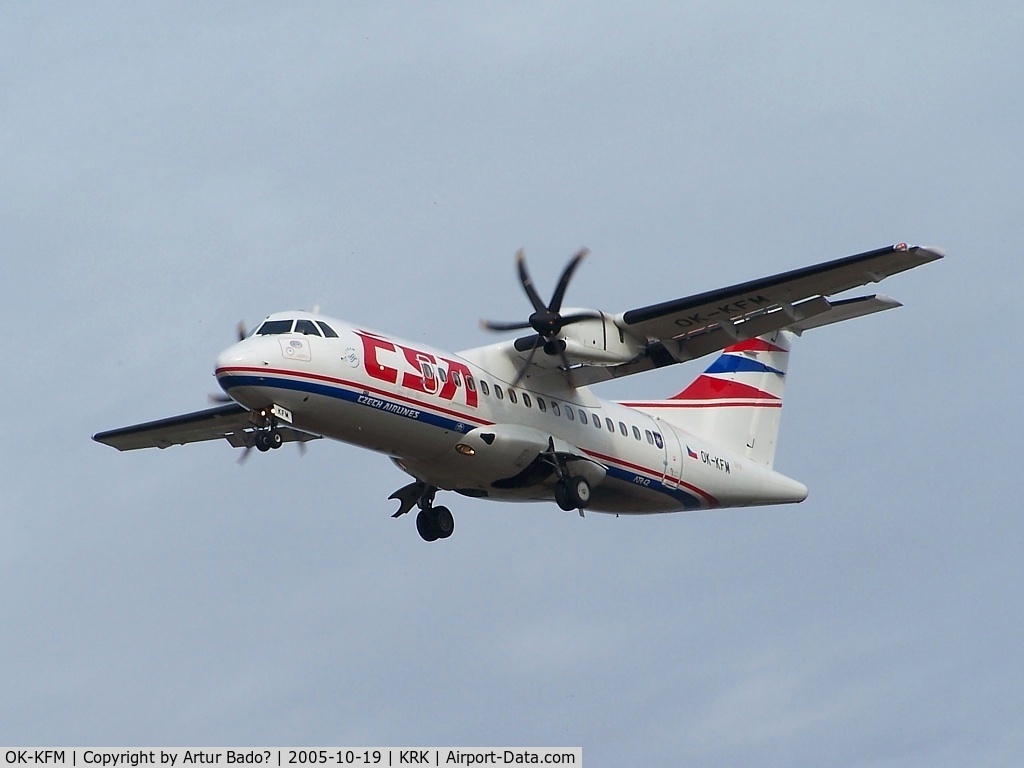 OK-KFM, 2005 ATR 42-500 C/N 635, CSA - atr 42