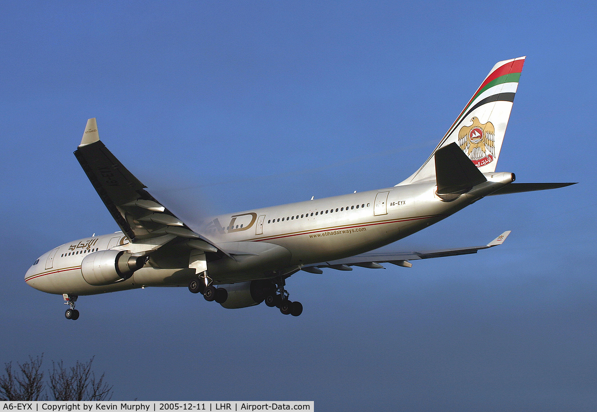 A6-EYX, 1998 Airbus A330-223 C/N 232, Landing on 27L in the cold air.