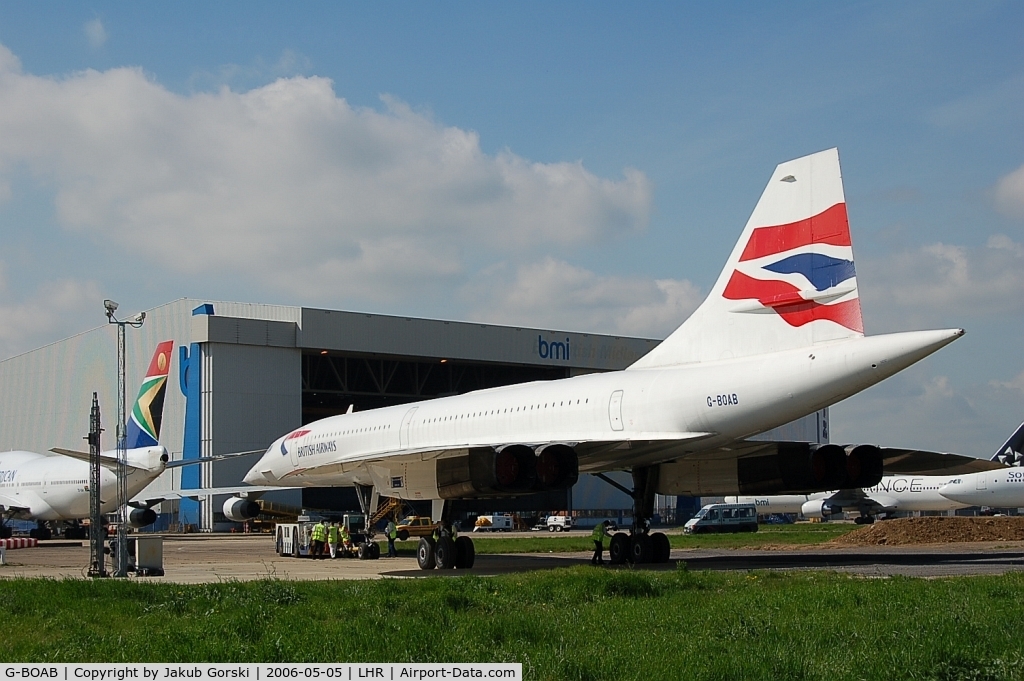 G-BOAB, 1976 Aerospatiale-BAC Concorde 1-102 C/N 100-008, I captured this plane at LHR