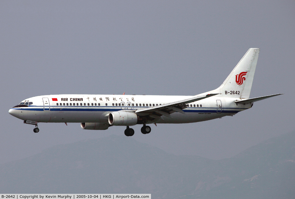 B-2642, 1999 Boeing 737-89L C/N 29877, Air China 737 short final for Hong Kong.