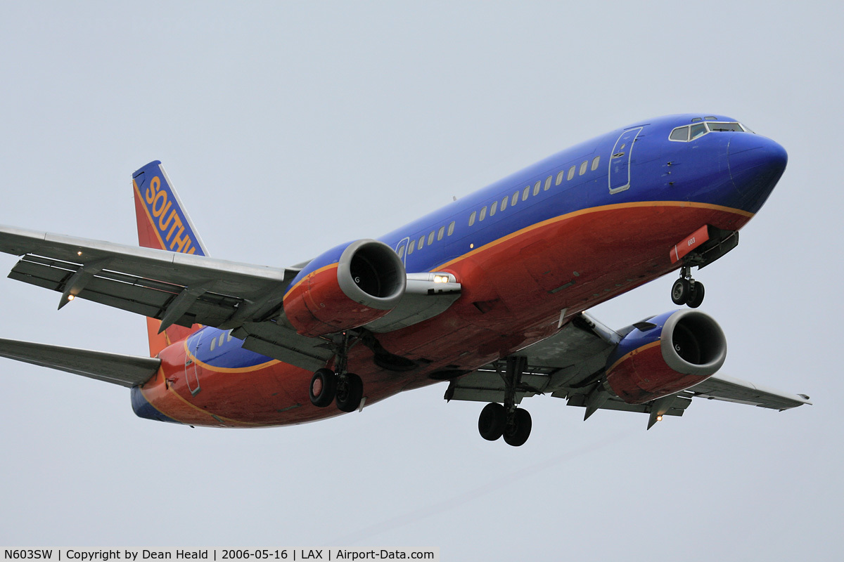N603SW, 1995 Boeing 737-3H4 C/N 27954, Southwest Airlines N603SW (FLT SWA433) from Salt Lake City Int'l (KSLC) on final approach to RWY 24R.