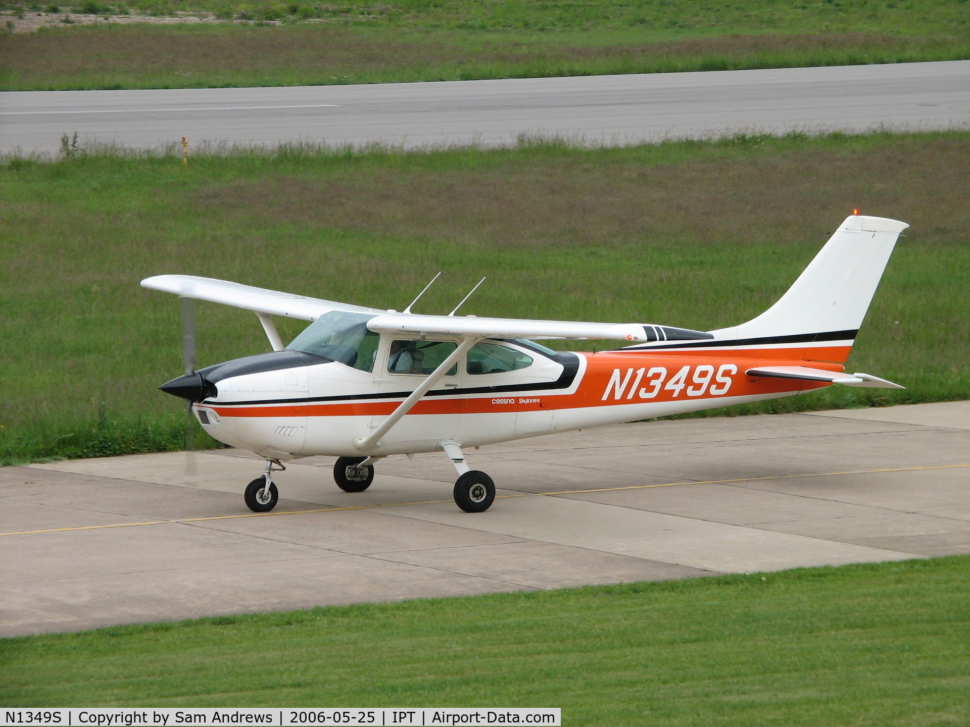 N1349S, 1976 Cessna 182P Skylane C/N 18264912, Nice looking Skylane
