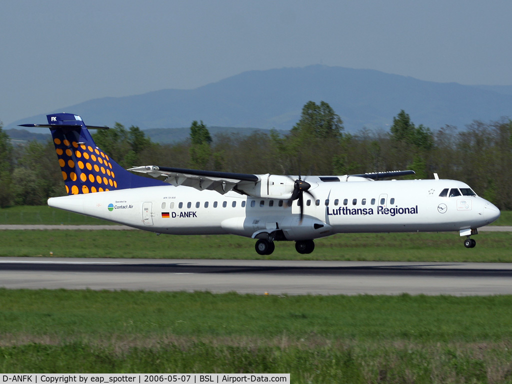 D-ANFK, 2001 ATR 72-212A C/N 666, Landing on runway 16