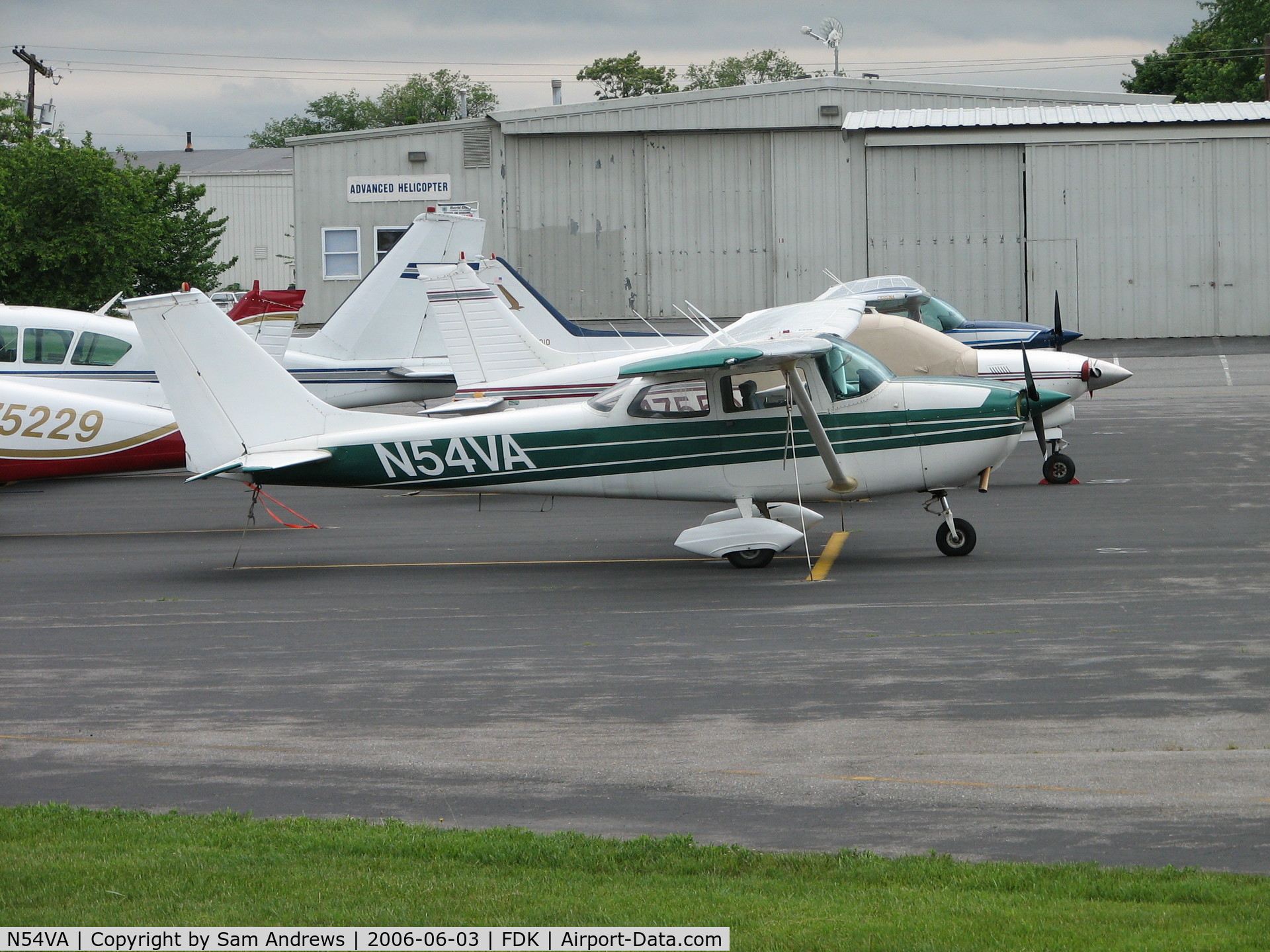 N54VA, 1968 Cessna 172K Skyhawk C/N 17257295, 1968 172K sitting on the FDK ramp the day of the AOPA Fly-in 2006