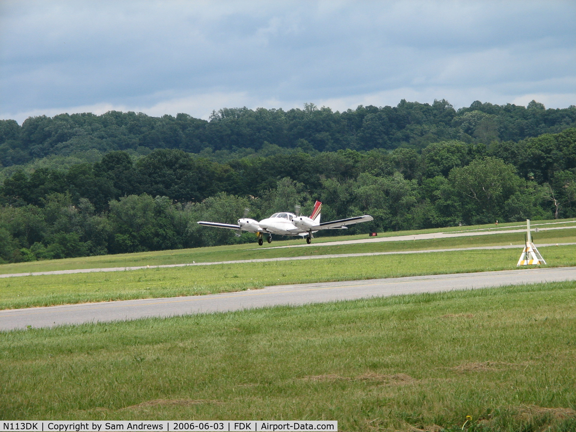N113DK, 1978 Piper PA-34-200T C/N 34-7870151, Departing the AOPA Fly-In 2006.  On their way to Richmond.